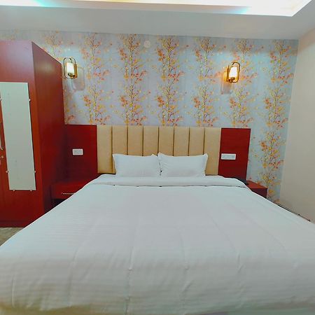 Awadh Samrat Resort Ayodhya Kültér fotó