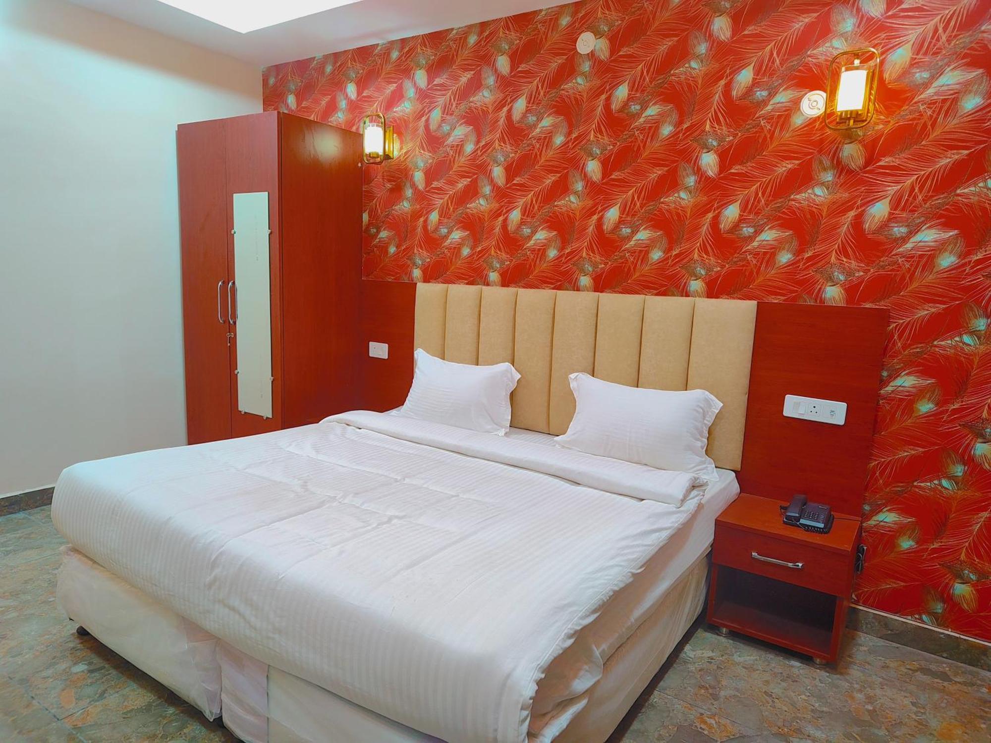 Awadh Samrat Resort Ayodhya Kültér fotó