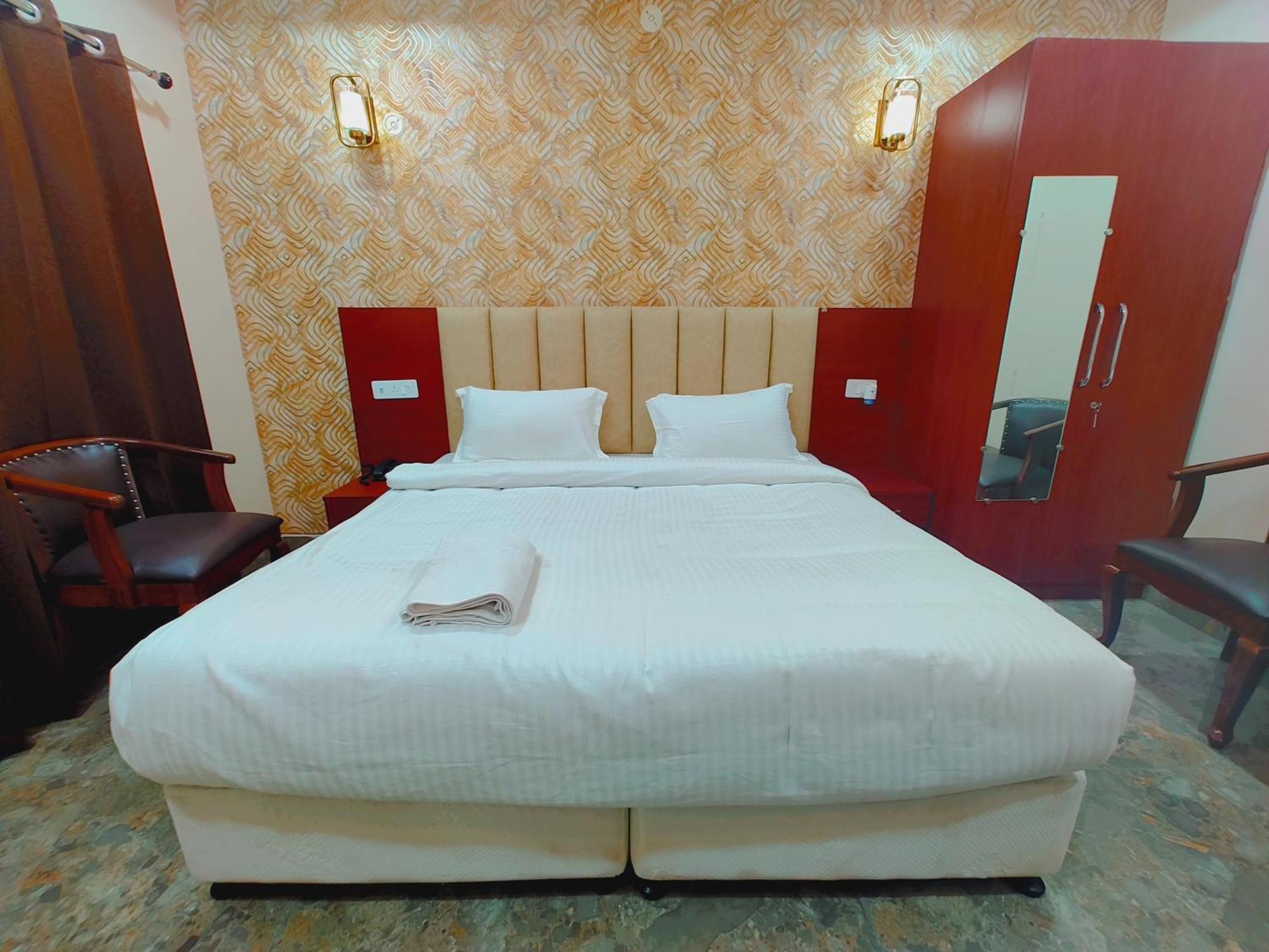 Awadh Samrat Resort Ayodhya Kültér fotó
