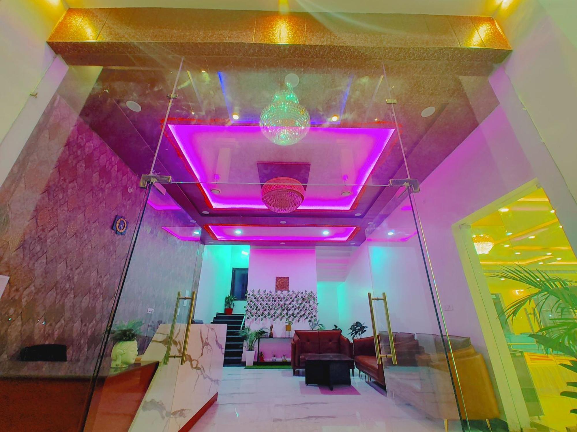 Awadh Samrat Resort Ayodhya Kültér fotó