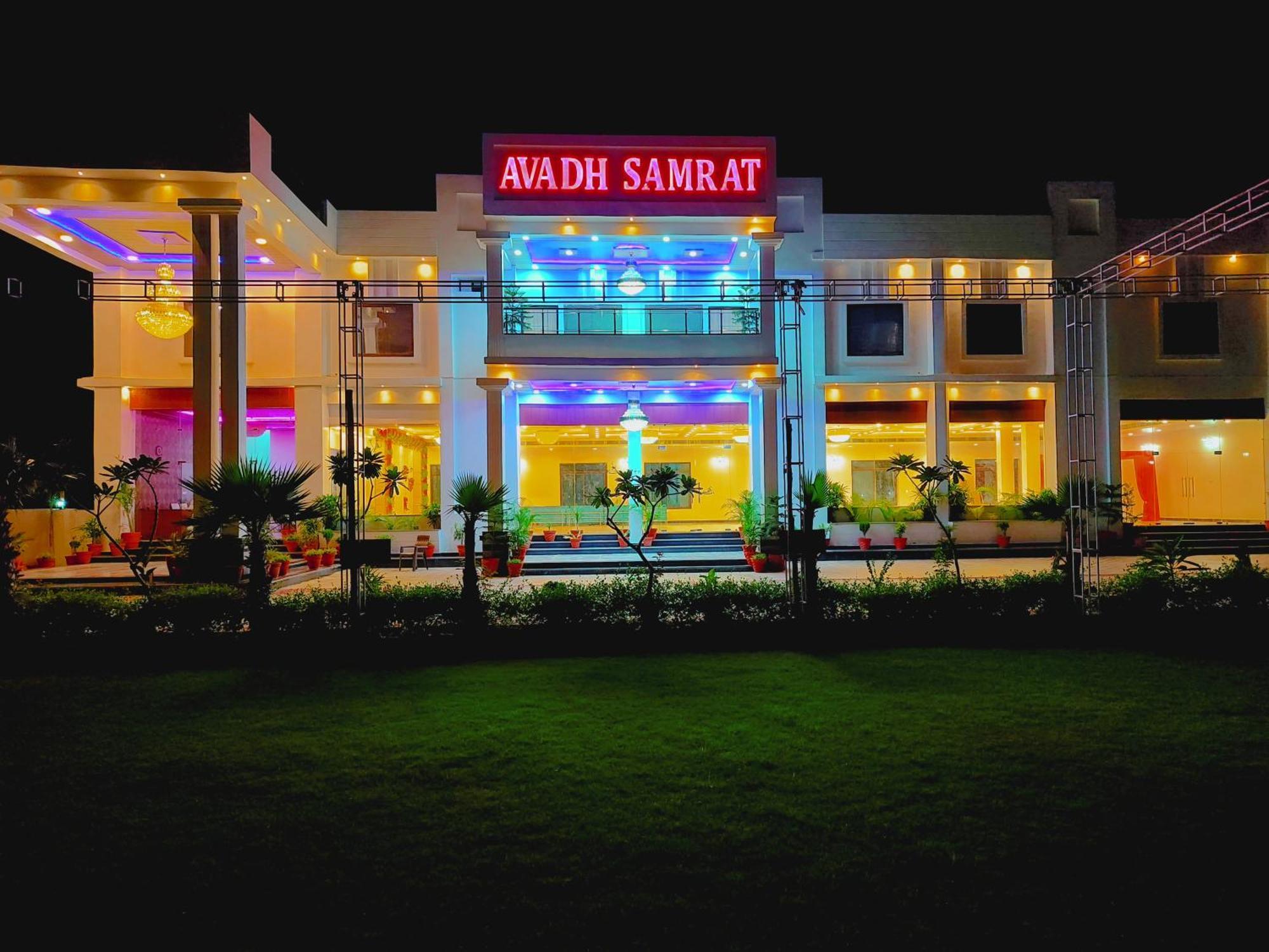 Awadh Samrat Resort Ayodhya Kültér fotó