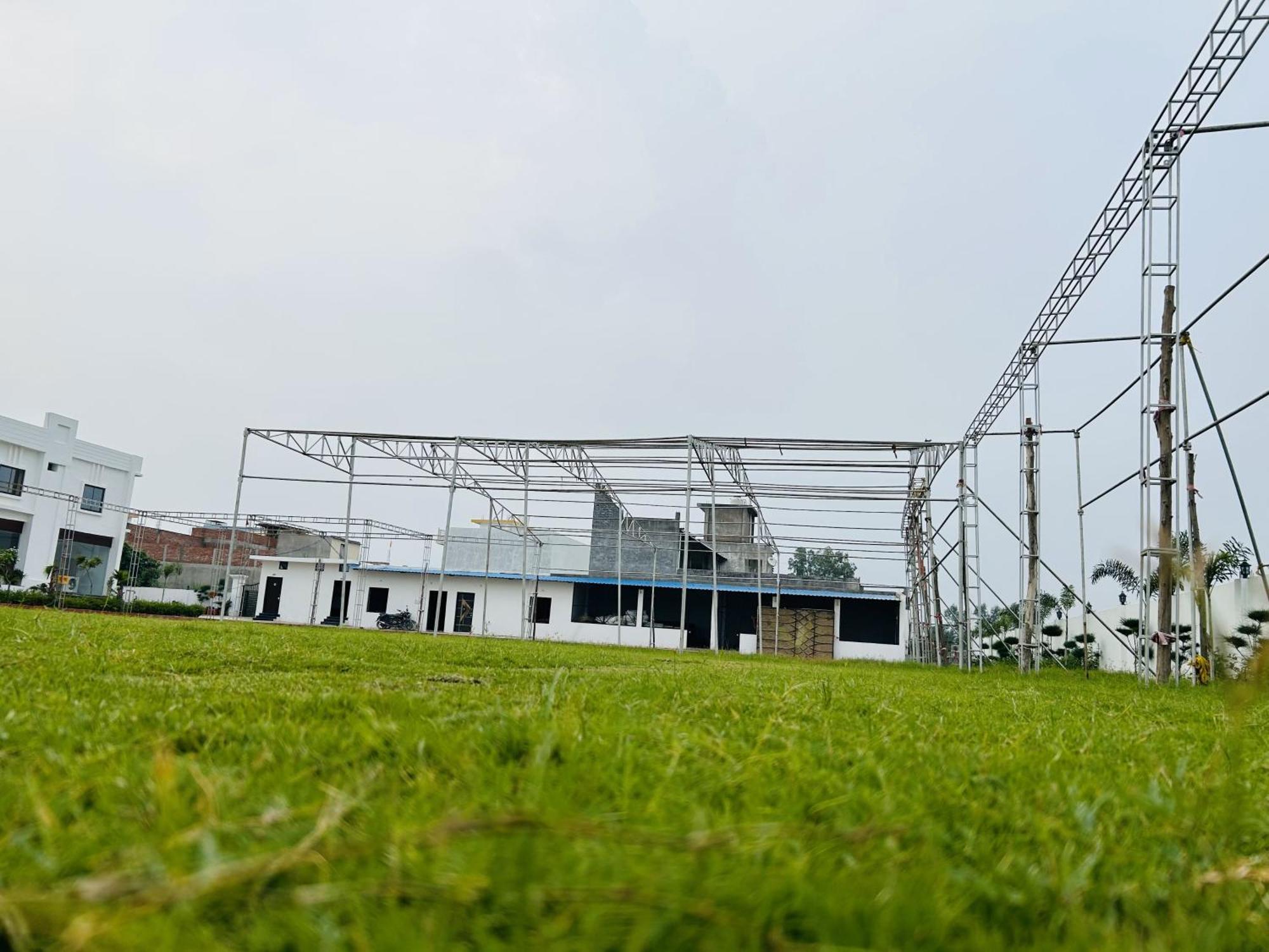 Awadh Samrat Resort Ayodhya Kültér fotó